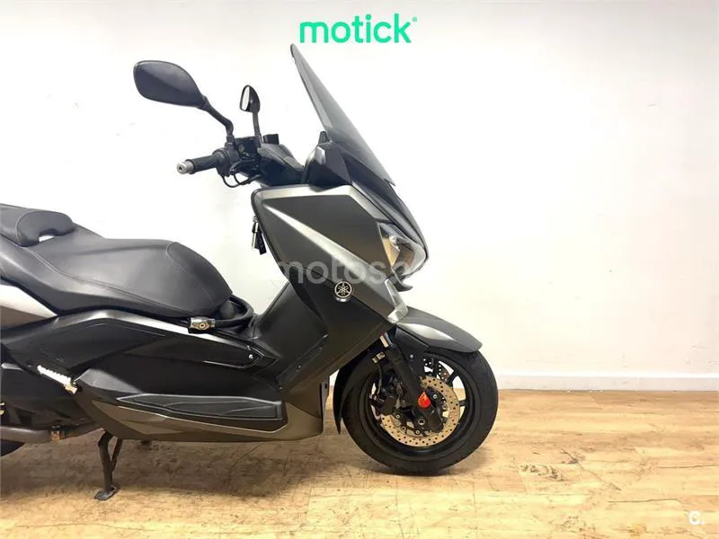 Yamaha XMAX 400 - Vista 4