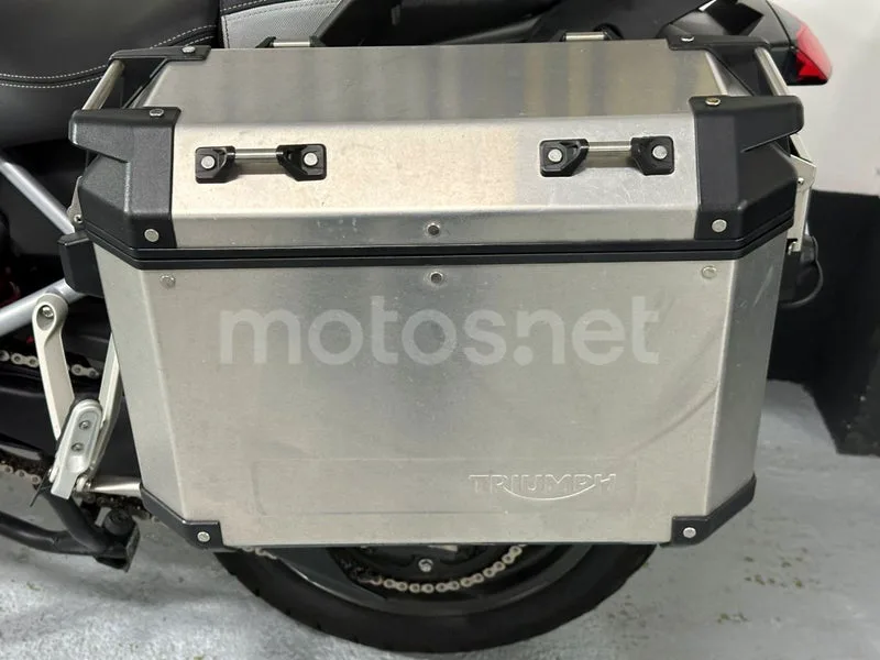 Triumph Tiger 900 - Vista 19