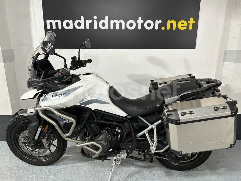 Triumph Tiger 900 - Vista 27