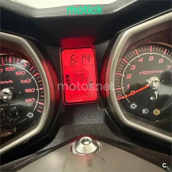 Yamaha XMAX 400 - Vista 5