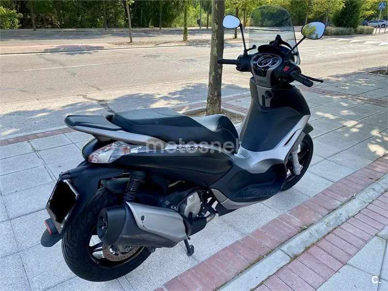 Piaggio Beverly Sport Touring 350 - Vista 9