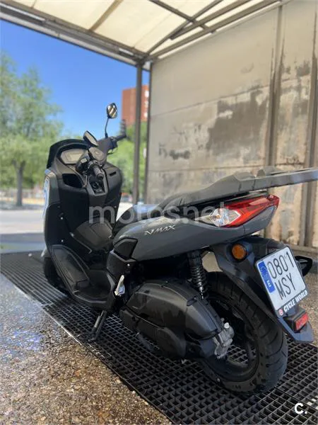 Yamaha NMAX - Vista 4