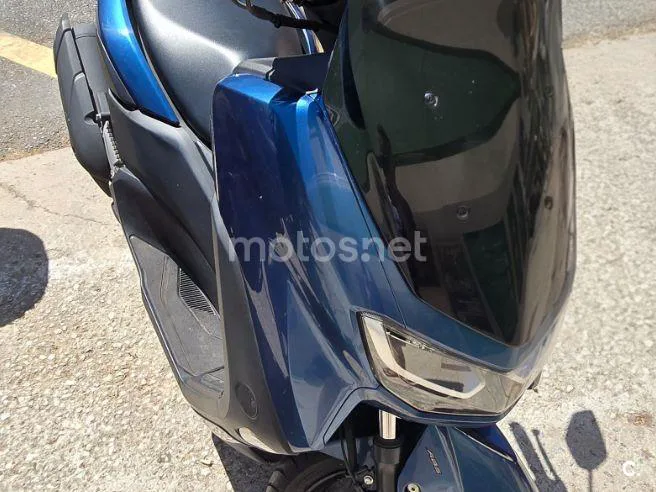 Yamaha NMAX - Vista 12