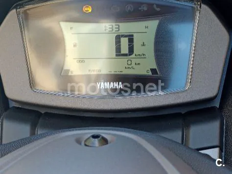 Yamaha NMAX - Vista 4