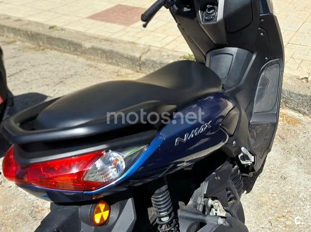 Yamaha NMAX - Vista 5