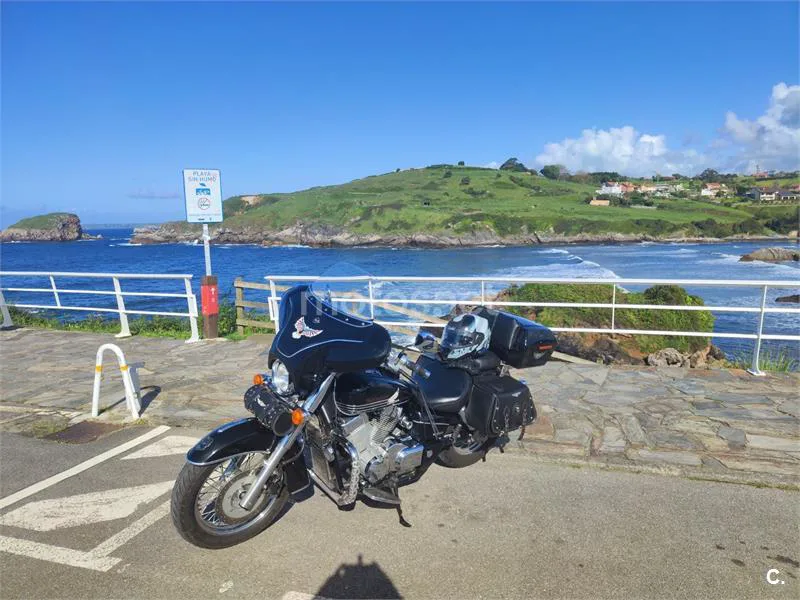 Honda Shadow 750 - Vista 3