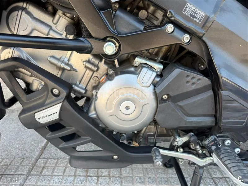 Suzuki V-Strom 650XT - Vista 10