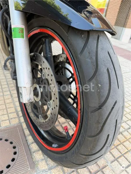 Suzuki Bandit 650S - Vista 4