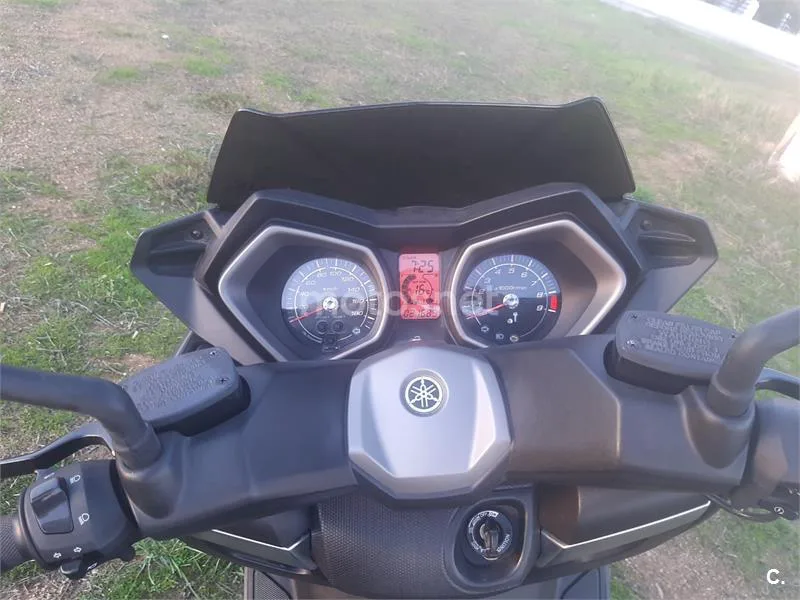 Yamaha XMAX 400 3900 € 2015 Salamanca - 1