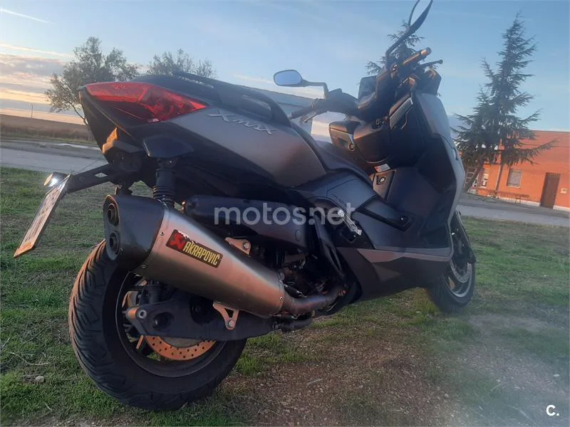 Yamaha XMAX 400 - Vista 4