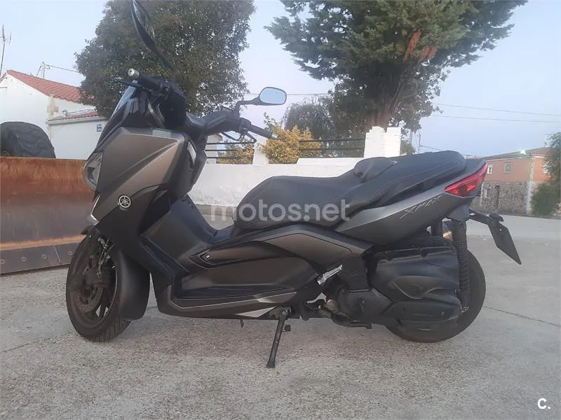 Yamaha XMAX 400 - Vista 7
