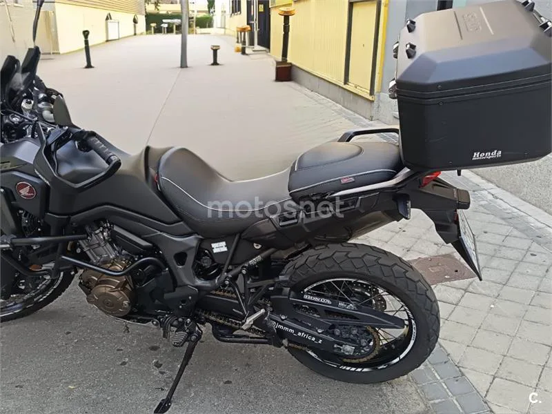 Honda CRF1000L Africa Twin - Vista 4