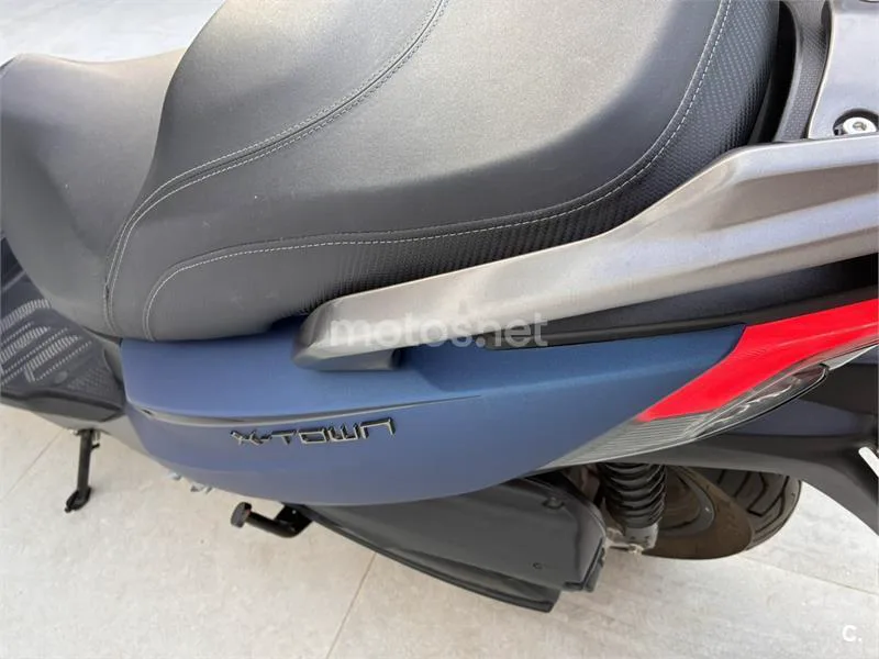 Kymco X-Town CT 300 - Vista 3