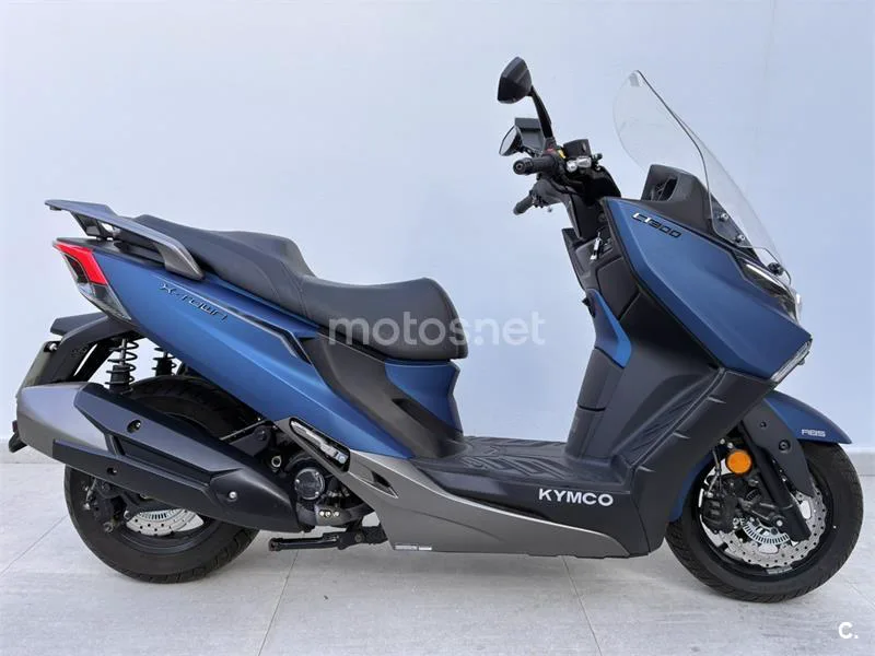 Kymco X-Town CT 300 - Vista 5