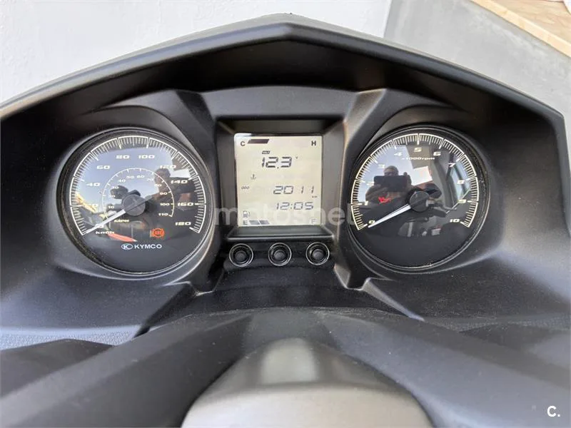 Kymco X-Town CT 300 - Vista 7
