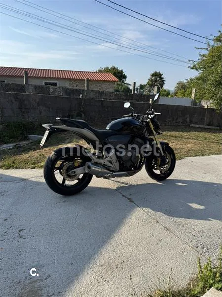Honda CB600F Hornet - Vista 3
