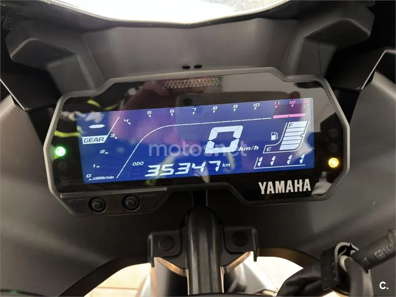 Yamaha YZF-R125 - Vista 4
