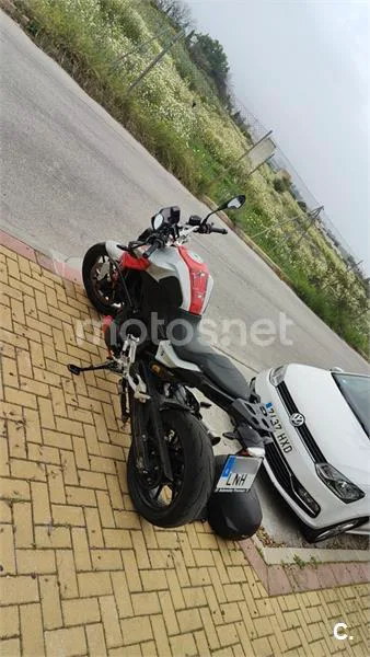 BMW F 900 R - Vista 4