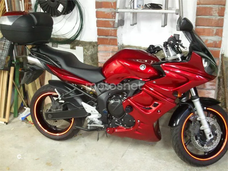 Yamaha FZ6 Fazer - Vista 4