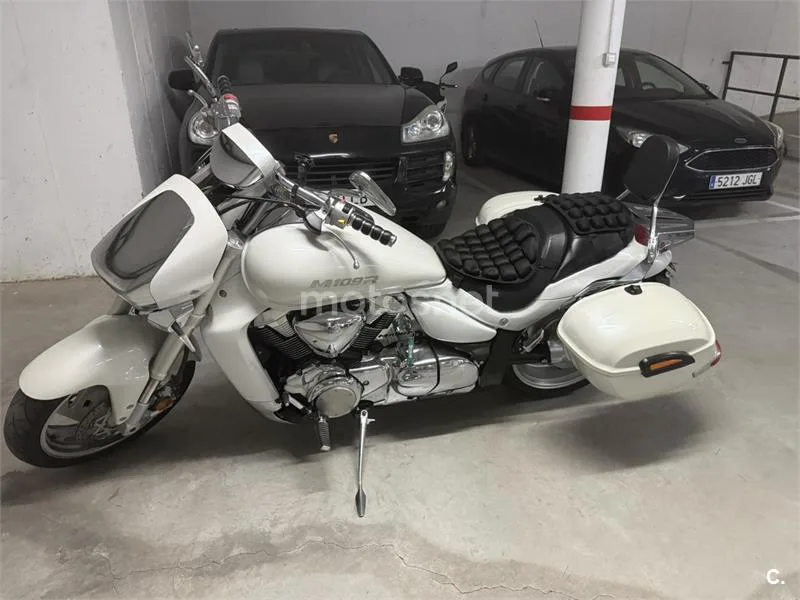Suzuki Intruder M1800R - Vista 8