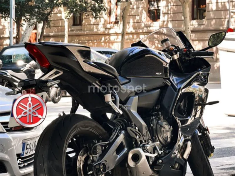 Yamaha YZF-R7 - Vista 4