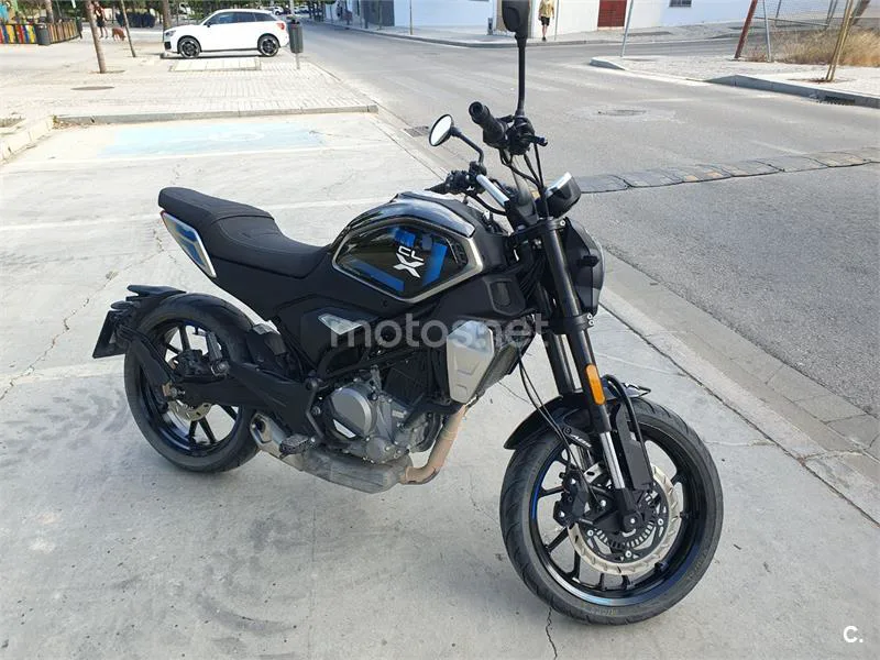 CFMOTO 300CL-X 2300 € 2024 Córdoba - 2