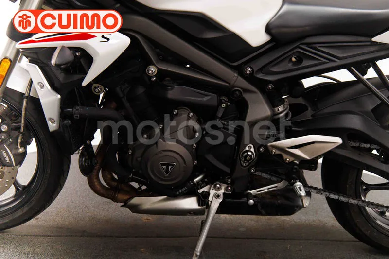 Triumph Speed Triple - Vista 19