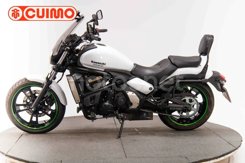 Kawasaki Vulcan S - Vista 8