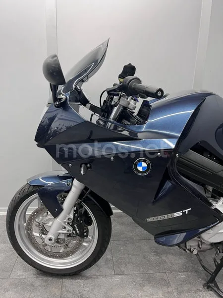 BMW F 800 ST - Vista 4