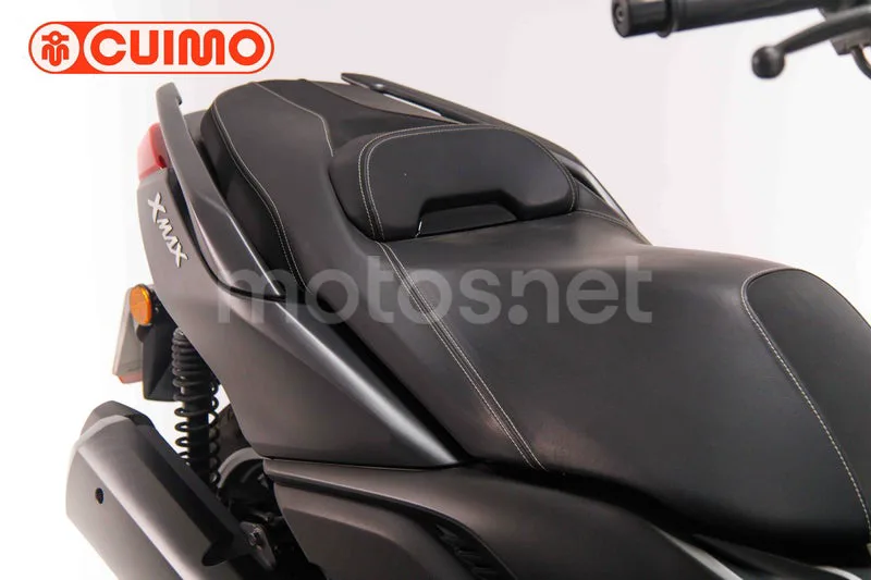 Yamaha XMAX 300 - Vista 12