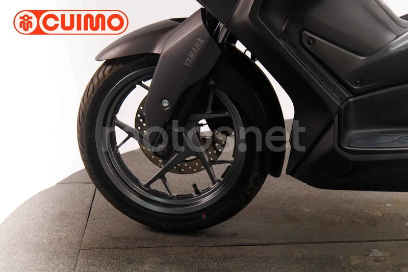 Yamaha XMAX 300 - Vista 19