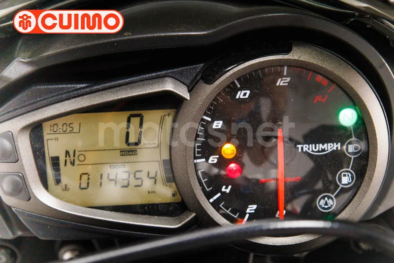 Triumph Street Triple - Vista 24