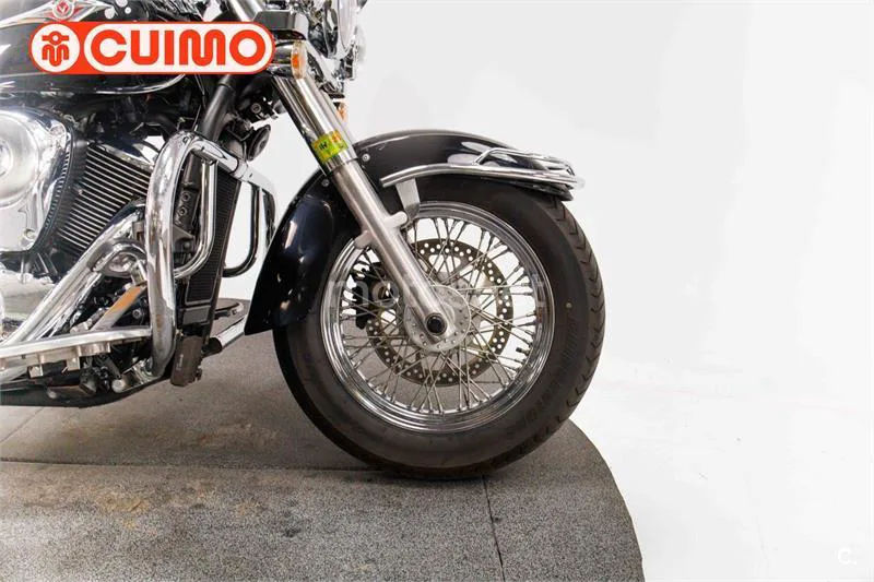 Kawasaki VN900 Classic - Vista 14