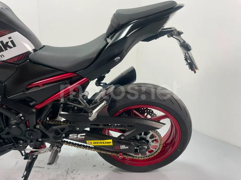 Kawasaki Z900 - Vista 20
