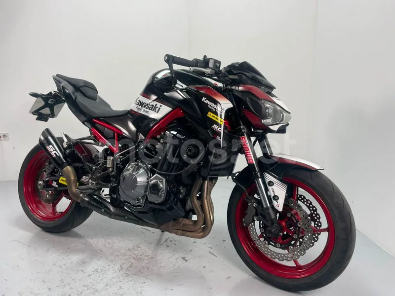 Kawasaki Z900 - Vista 5