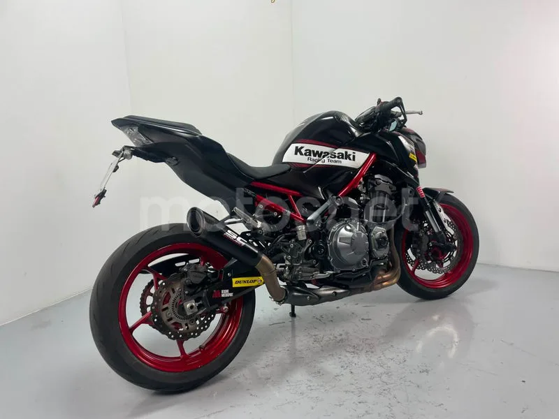 Kawasaki Z900 - Vista 6