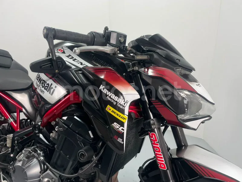 Kawasaki Z900 - Vista 7