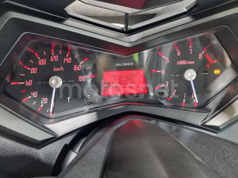 Yamaha TMAX 500 - Vista 9