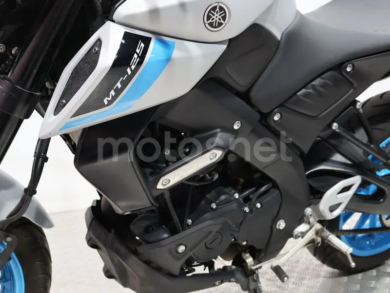 Yamaha MT-125 - Vista 13