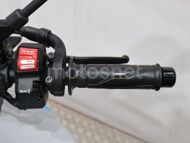 Yamaha MT-125 - Vista 9