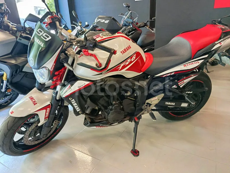 Yamaha FZ6 - Vista 3