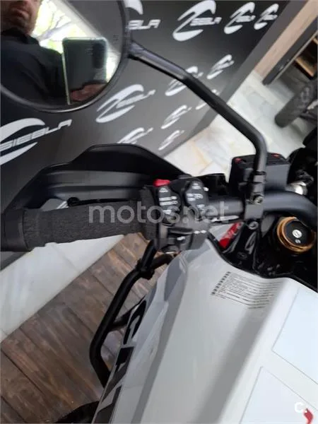 Ducati DesertX - Vista 11