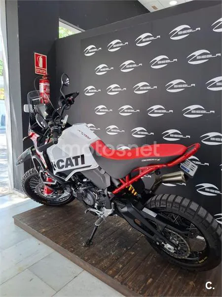 Ducati DesertX - Vista 15