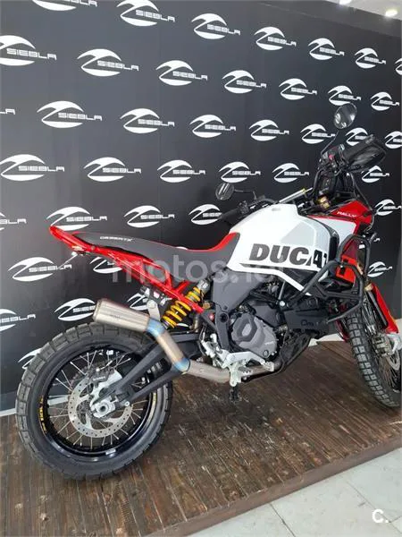 Ducati DesertX - Vista 8