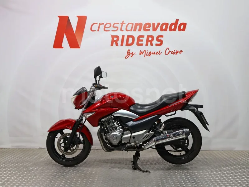 Suzuki Inazuma 250 - Vista 3