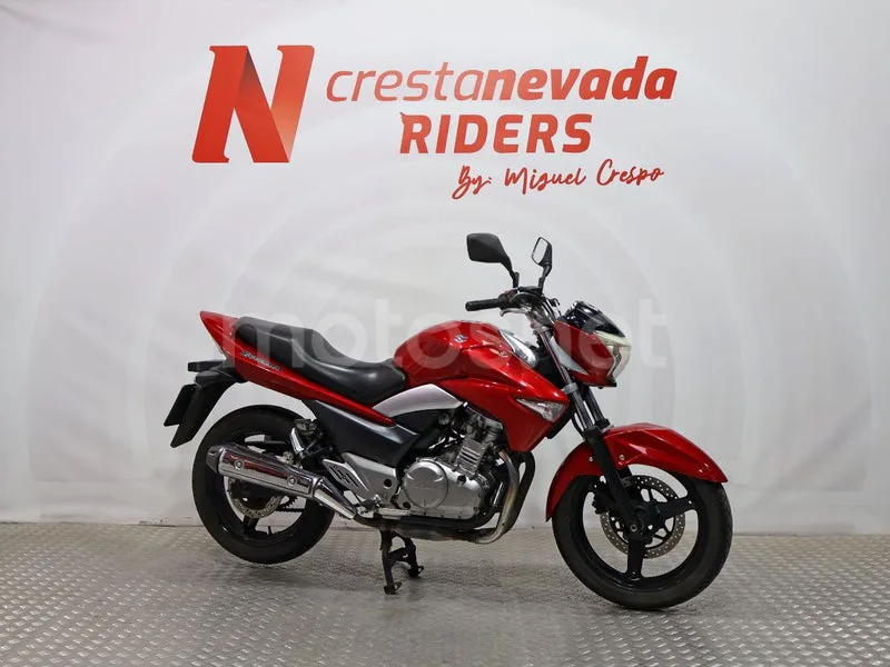 Suzuki Inazuma 250 - Vista 6