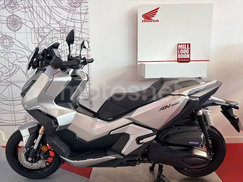 Honda ADV350 4199 € 2023 Granada - 2