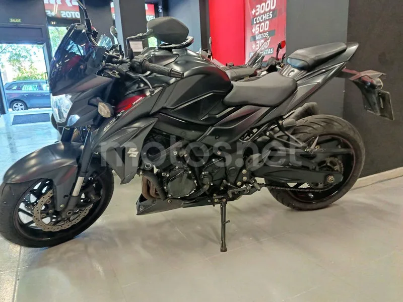 Suzuki GSX-S750 - Vista 3