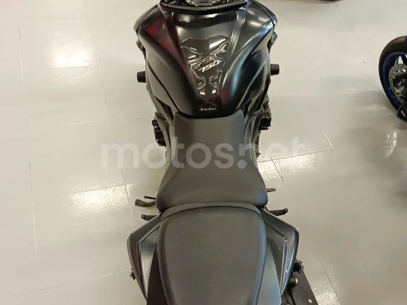 Suzuki GSX-S750 - Vista 8