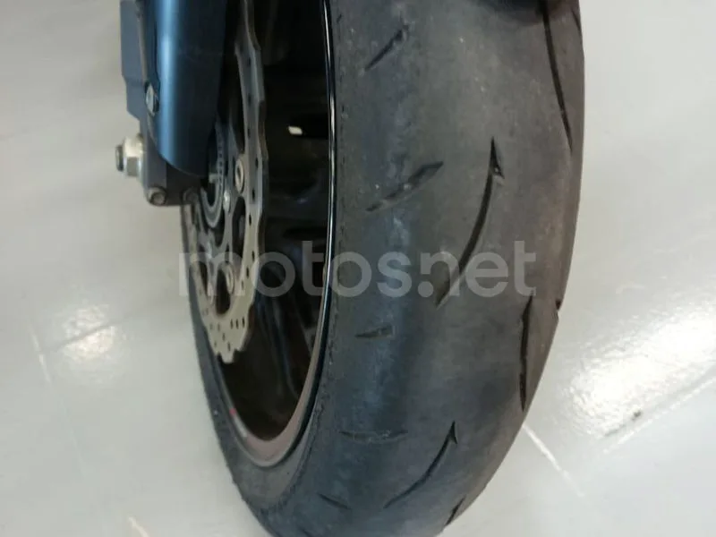 Suzuki GSX-S750 - Vista 9